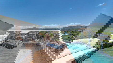Ático Mariscal con vistas al mar y piscina privada