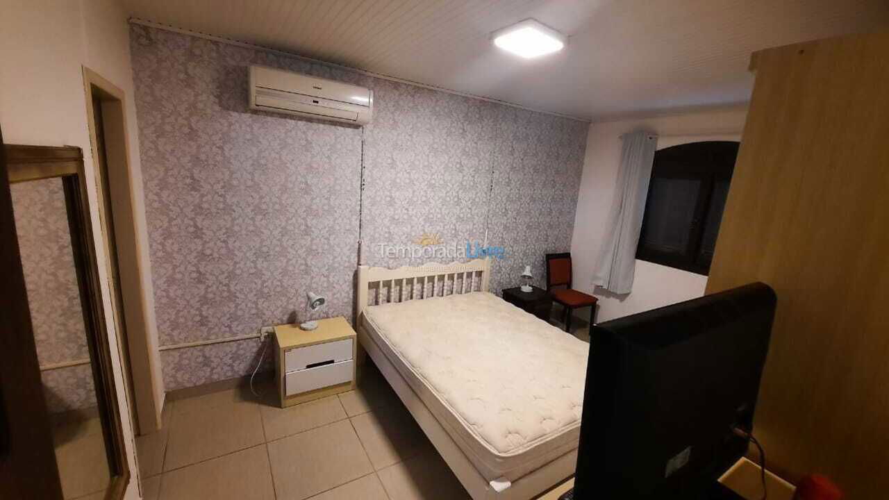 Casa para alquiler de vacaciones em Arroio do Sal (Balnéario Atlântico)