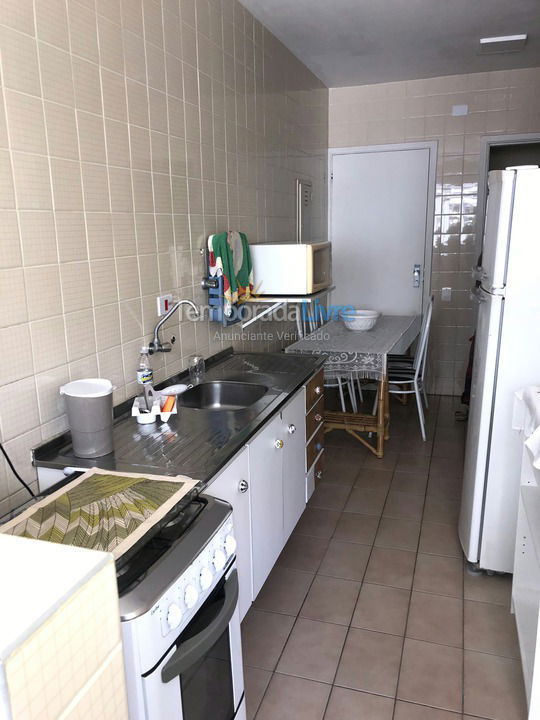 Apartamento para aluguel de temporada em Guarujá (Pitangueiras)