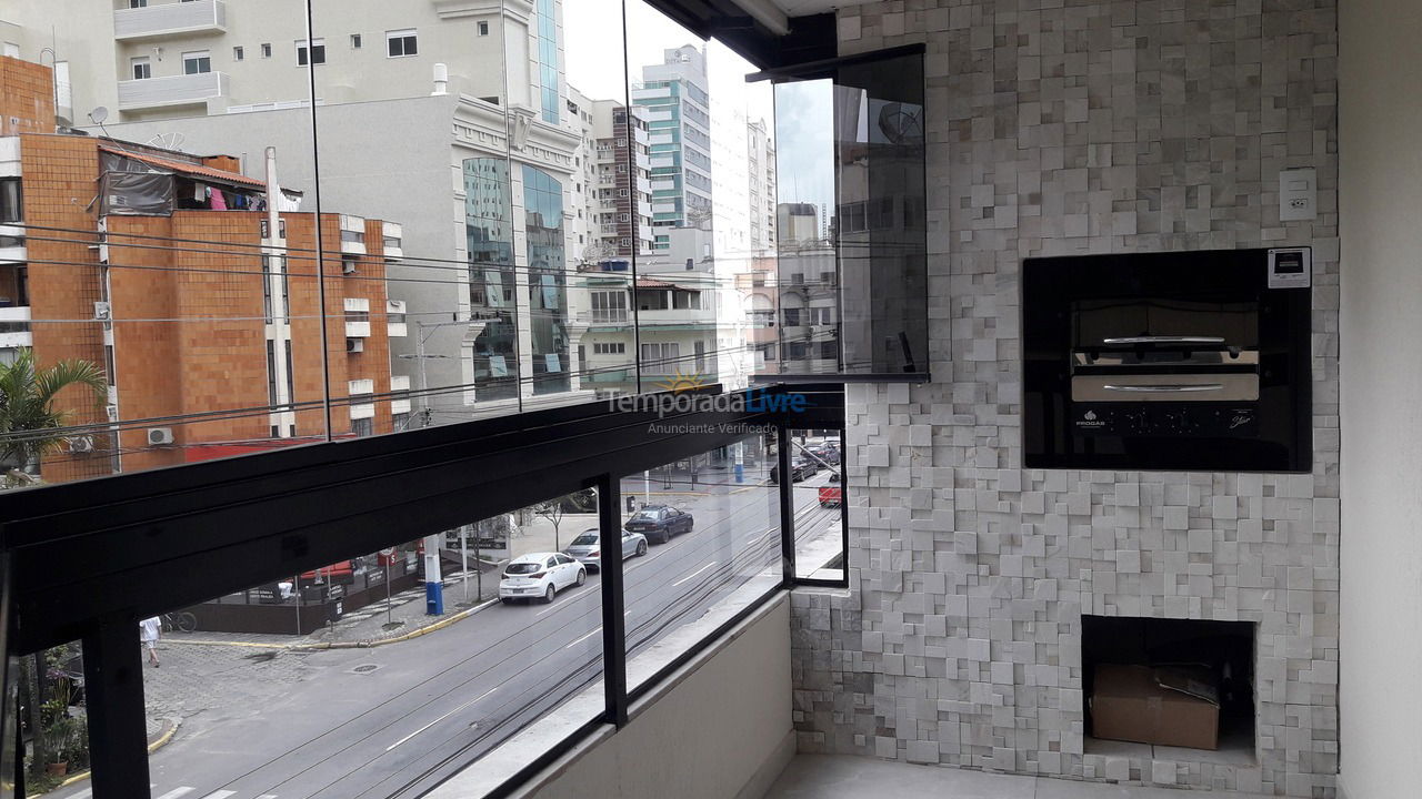 Apartamento para aluguel de temporada em Itapema (Meia Praia)