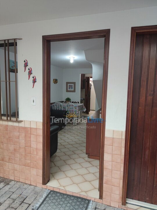 Apartment for vacation rental in Ubatuba (Praia Grande)