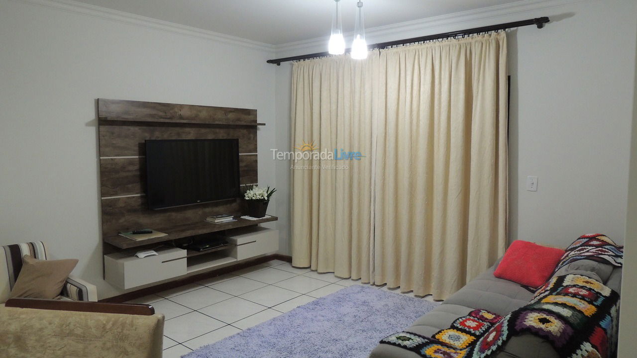 Apartment for vacation rental in Itapema (Meia Praia)