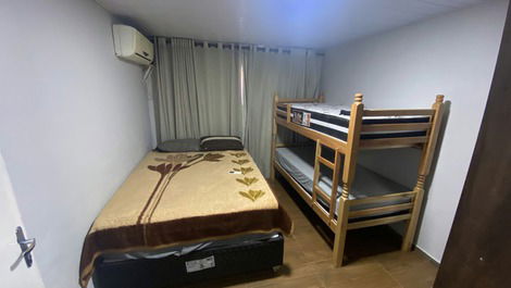 Quarto auxiliar também muito confortável e climatizado 😍🥰