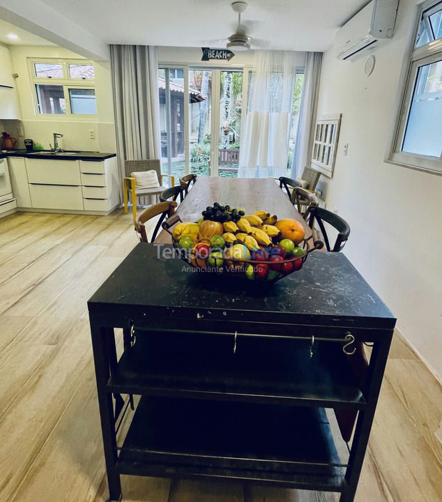 House for vacation rental in Florianópolis (Jurere Tradicional)