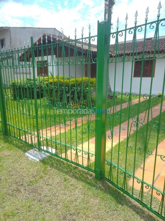 Casa para aluguel de temporada em Ubatuba (Estufa)