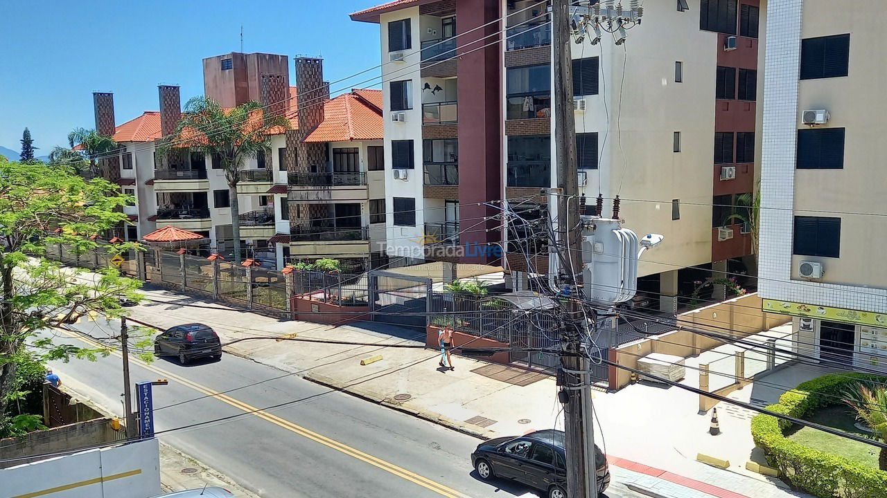 Apartamento para aluguel de temporada em Florianopolis (Praia dos Ingleses)