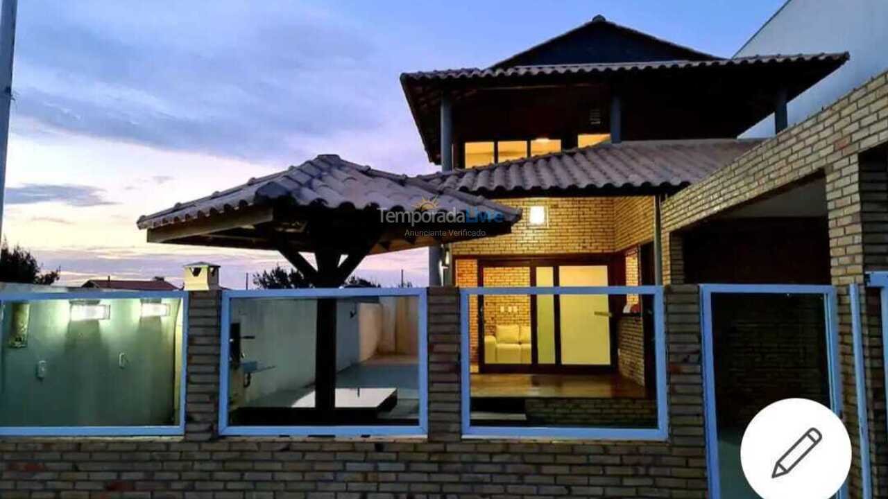 Casa para aluguel de temporada em Luís Correia (Lagoa doce)