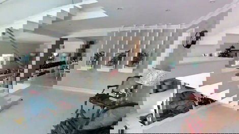 ACEITA ALUGUEL MENSAL OTIMO VALOR MANSÃO BARRA DA TIJUCA COM ACADEMIA