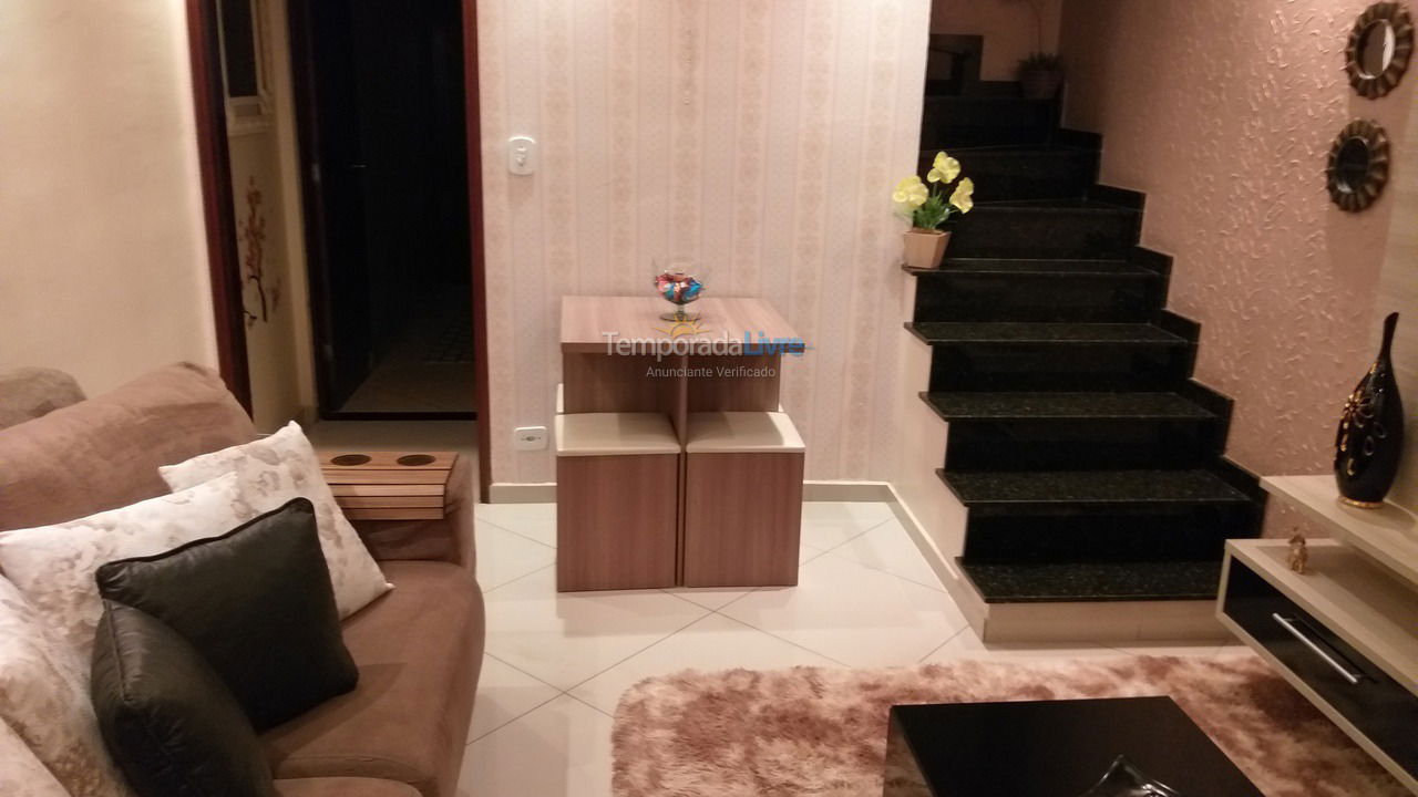 House for vacation rental in Guarulhos (Vila Maricy)