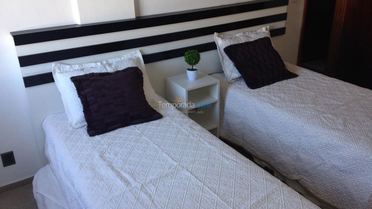 Apartamento para aluguel de temporada em Cabo Frio (Bragapraia Forte E Dunas)