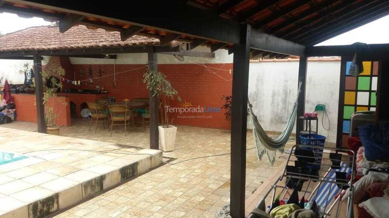Casa para alquiler de vacaciones em Saquarema (Bacaxá)