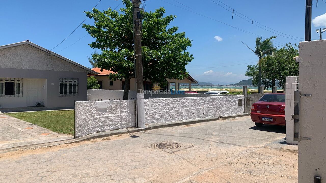 Casa para alquiler de vacaciones em Florianópolis (Ponta das Canas)