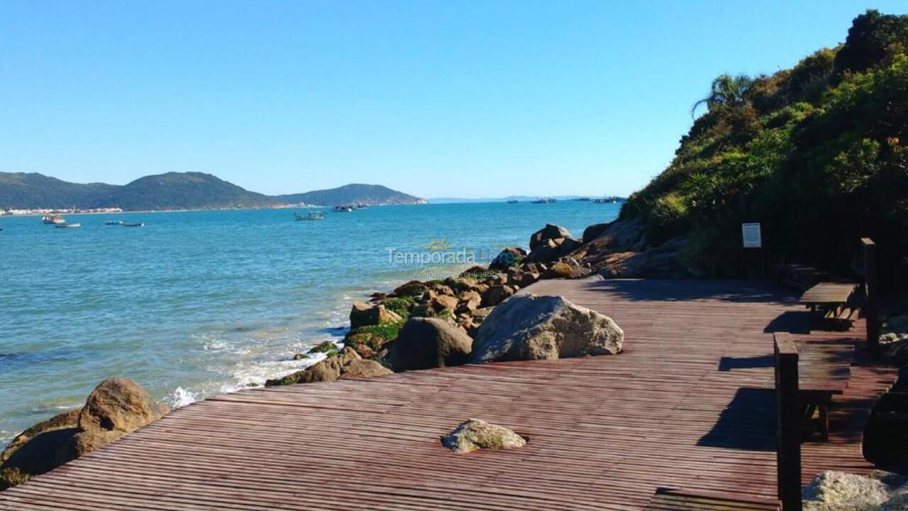 Quarto em casa compartilhada- Floripa