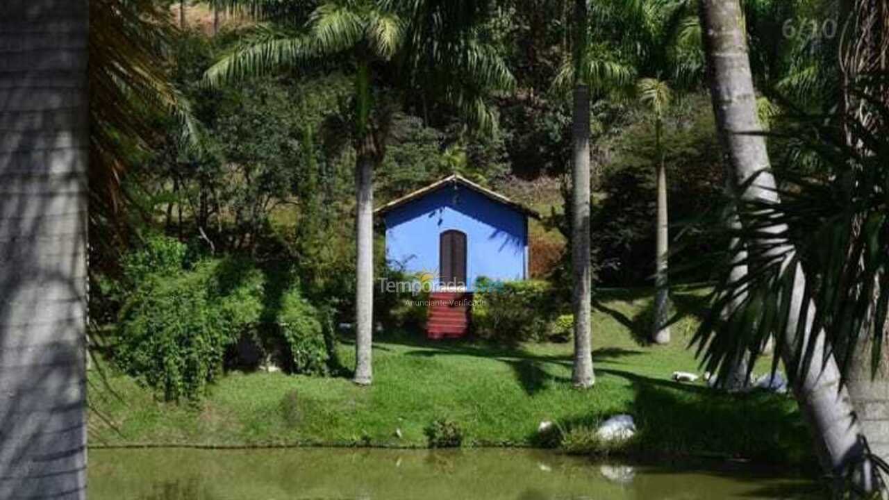 Granja para alquiler de vacaciones em Igaratá (Morro Azul)