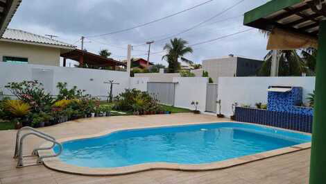 Excelente Casa de Temporada em Barra do Jacuípe (Cond. Fechado)