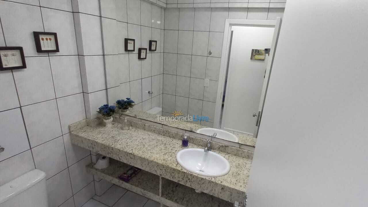 Apartamento para aluguel de temporada em Florianopolis (Praia dos Ingleses)