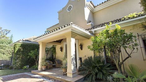 Mbl005 - Villa localizada nas colinas, Marbella