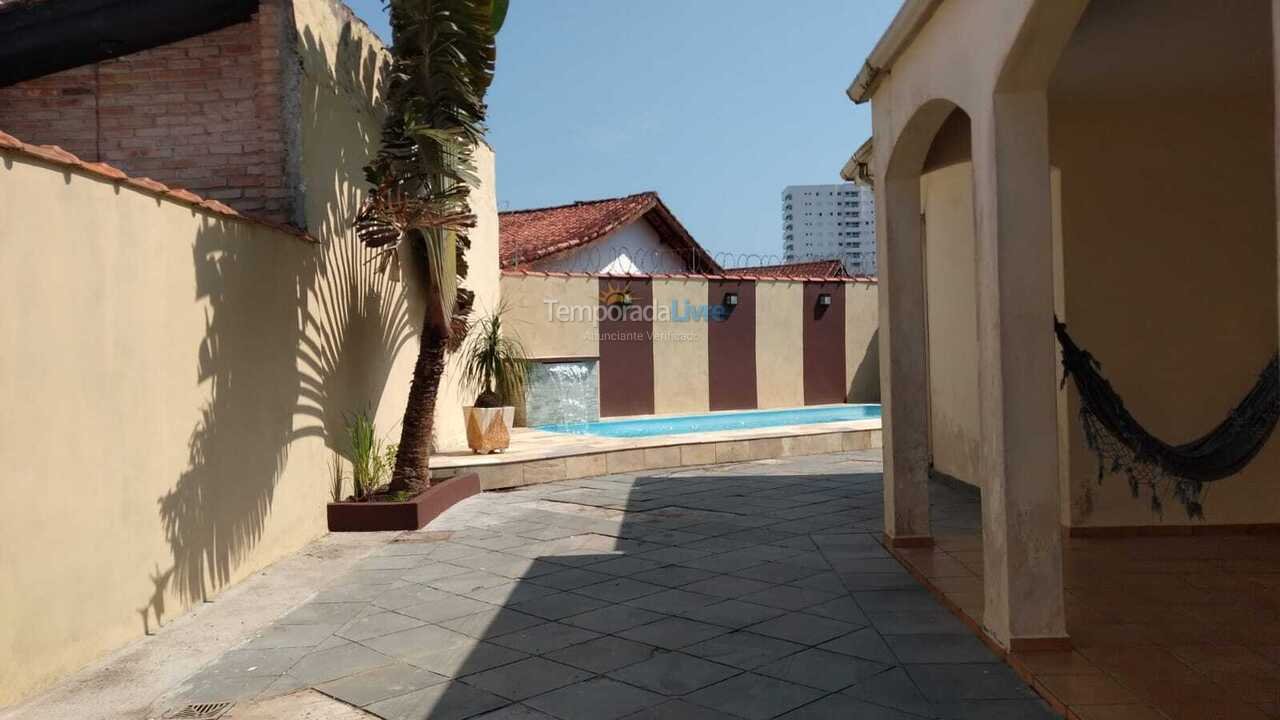 Casa para alquiler de vacaciones em Mongaguá (Jardim Praia Grande)