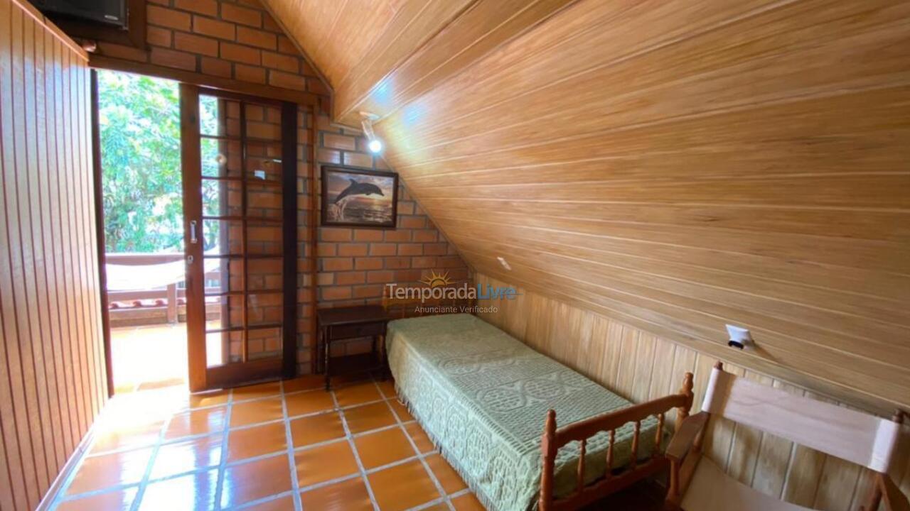 House for vacation rental in Bombinhas (Morrinhos)