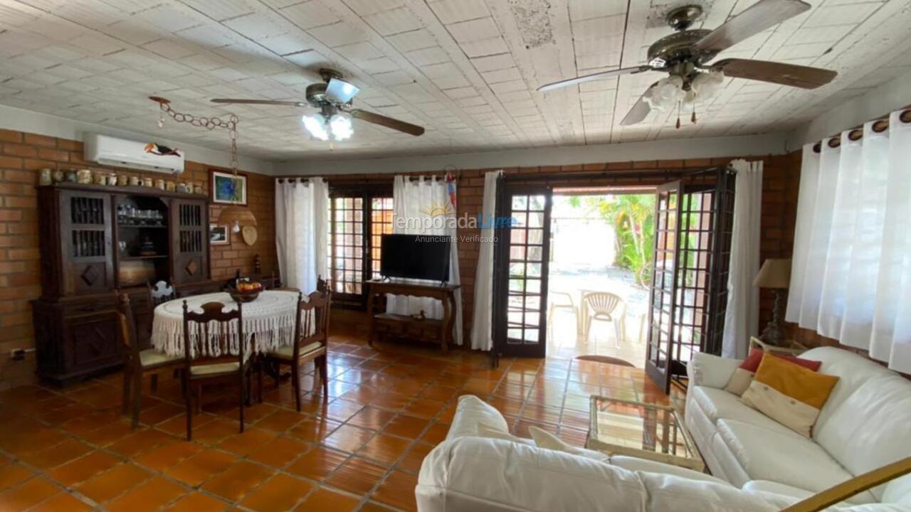 House for vacation rental in Bombinhas (Morrinhos)