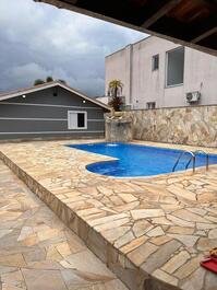 Nice house with pool