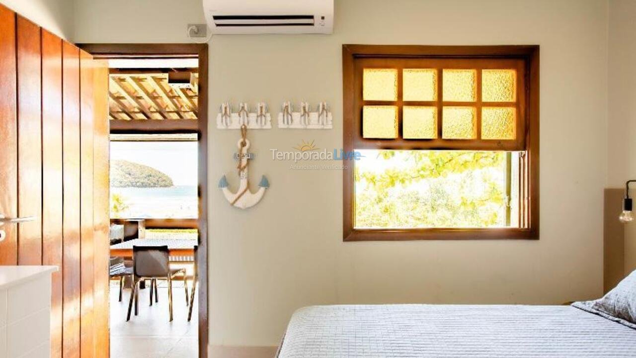 Apartment for vacation rental in São Sebastião (Praia da Baleia)