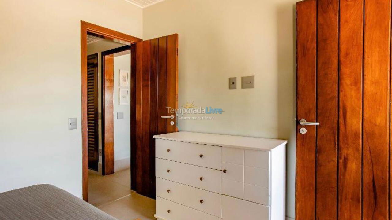 Apartment for vacation rental in São Sebastião (Praia da Baleia)