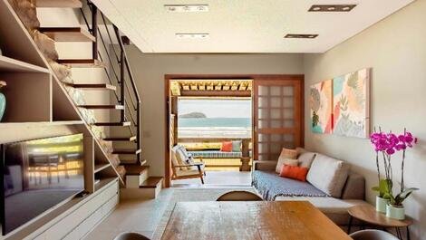 Apartment overlooking the sea on the beach of the whale