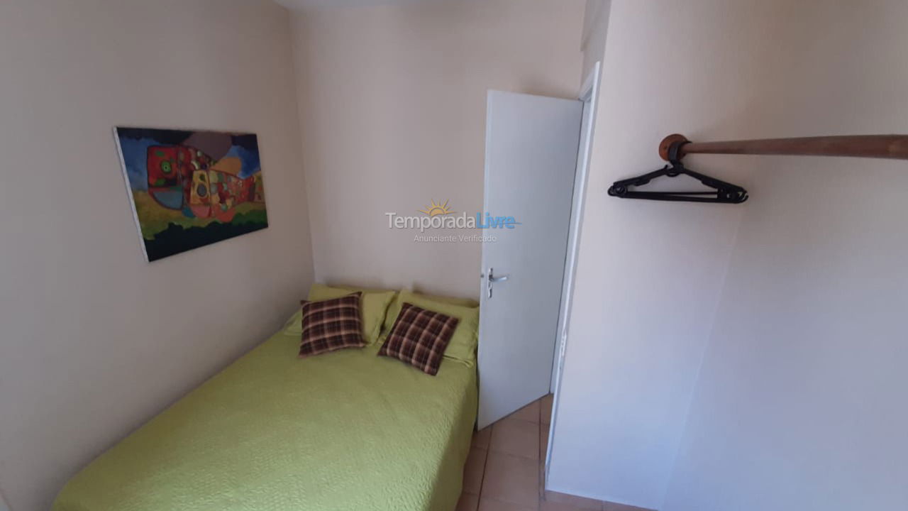 Apartamento para aluguel de temporada em Guarujá (Pitangueiras)