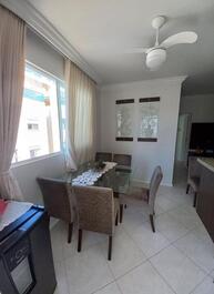 Lindo Apartamento 3 dormitórios 200m mar Ingleses