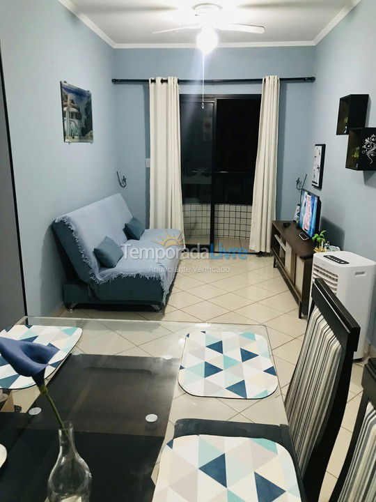 Apartment for vacation rental in Praia Grande (Praia Grande Vila Tupi 1 Quadra Wi Fi Diária 160)