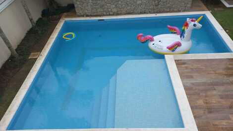 Piscina com deck seco e molhado 