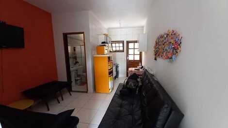 Apartamento com Piscina em condomínio fechado em Ubatuba