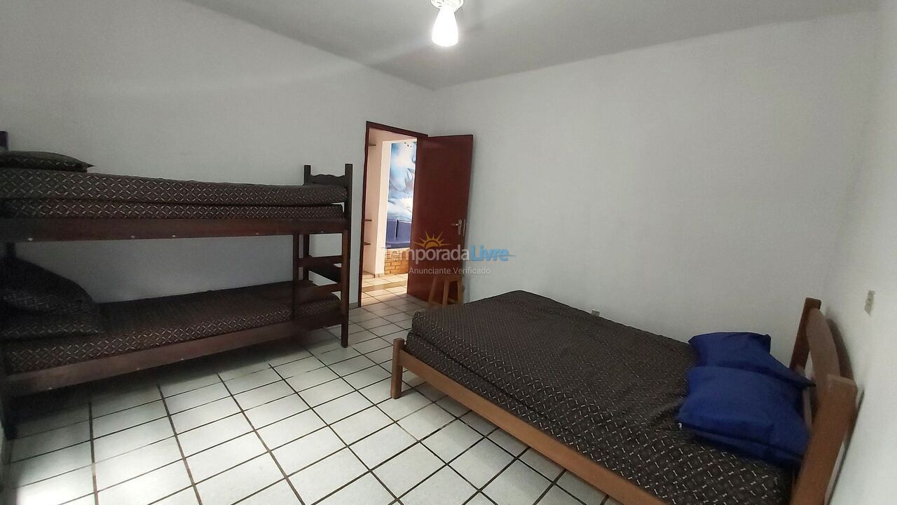 Casa para aluguel de temporada em Ubatuba (Maranduba)