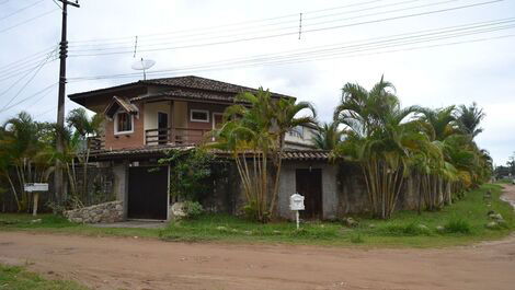 0179.00 - Casa - Lagoinha - 5 Dorm - 15 Pessoas - Piscina