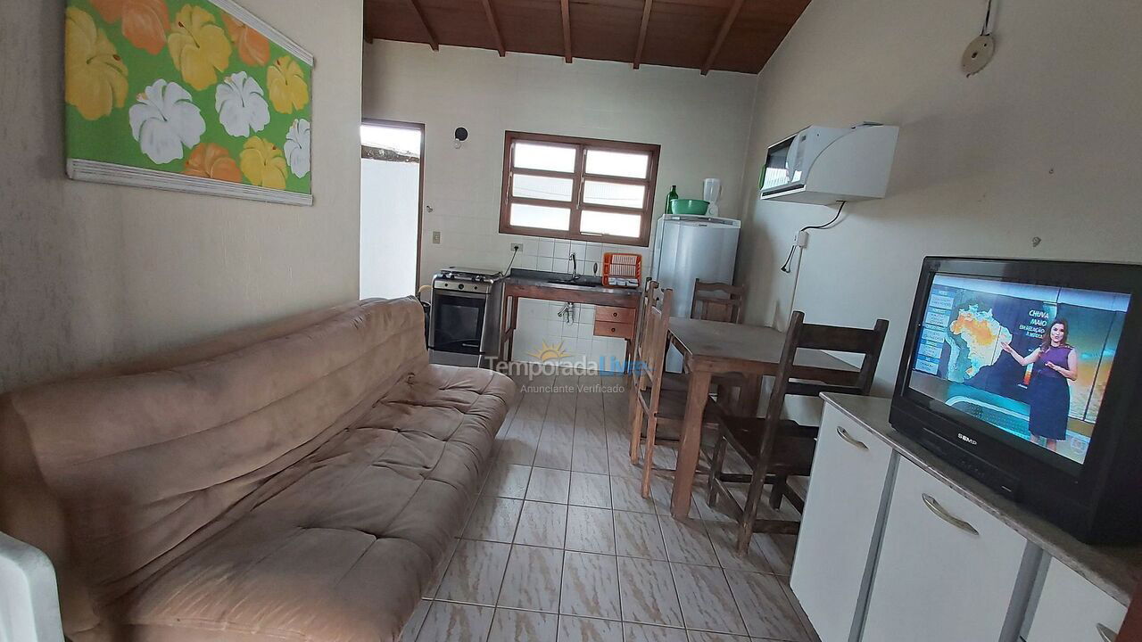 Casa para aluguel de temporada em Ubatuba (Maranduba)