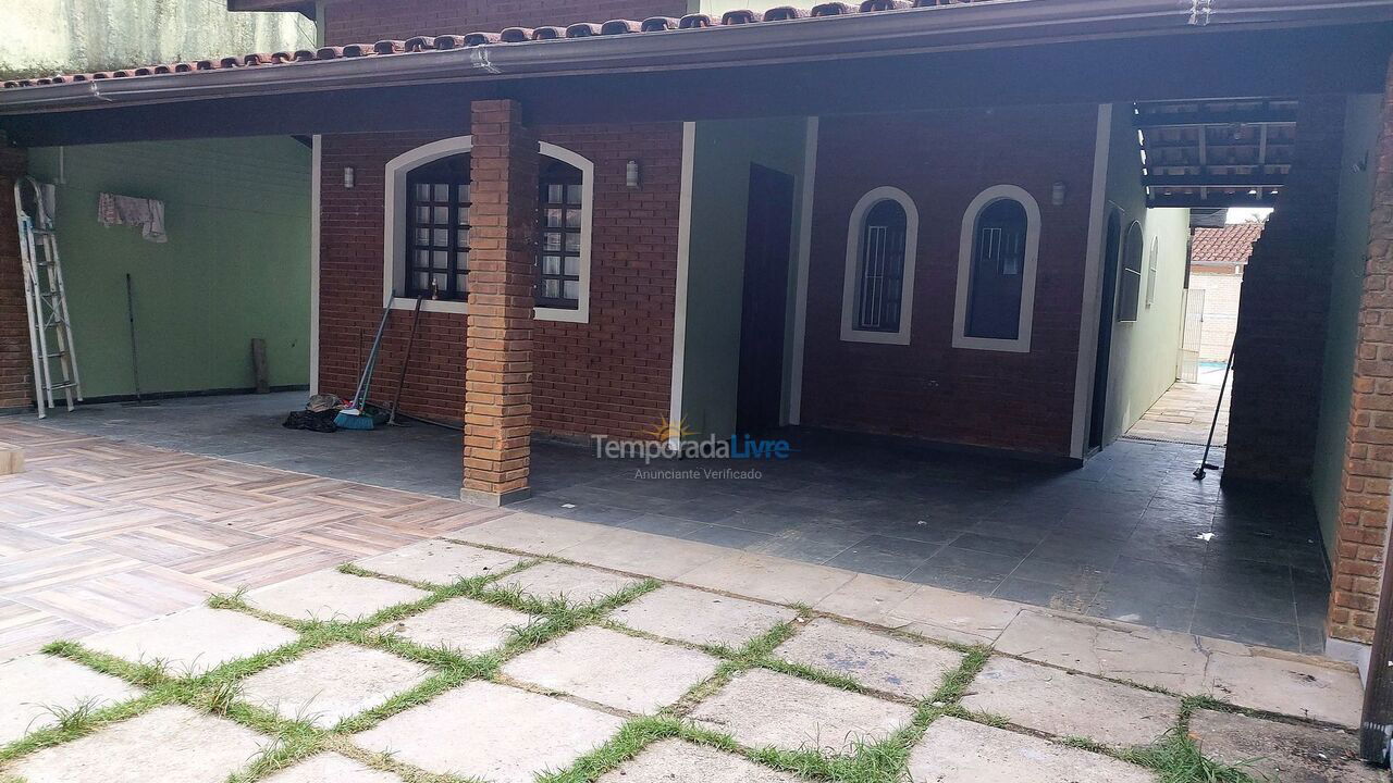 Casa para aluguel de temporada em Ubatuba (Maranduba)