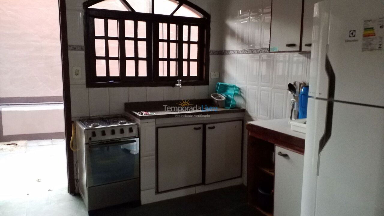 Apartamento para aluguel de temporada em Ubatuba (Maranduba)