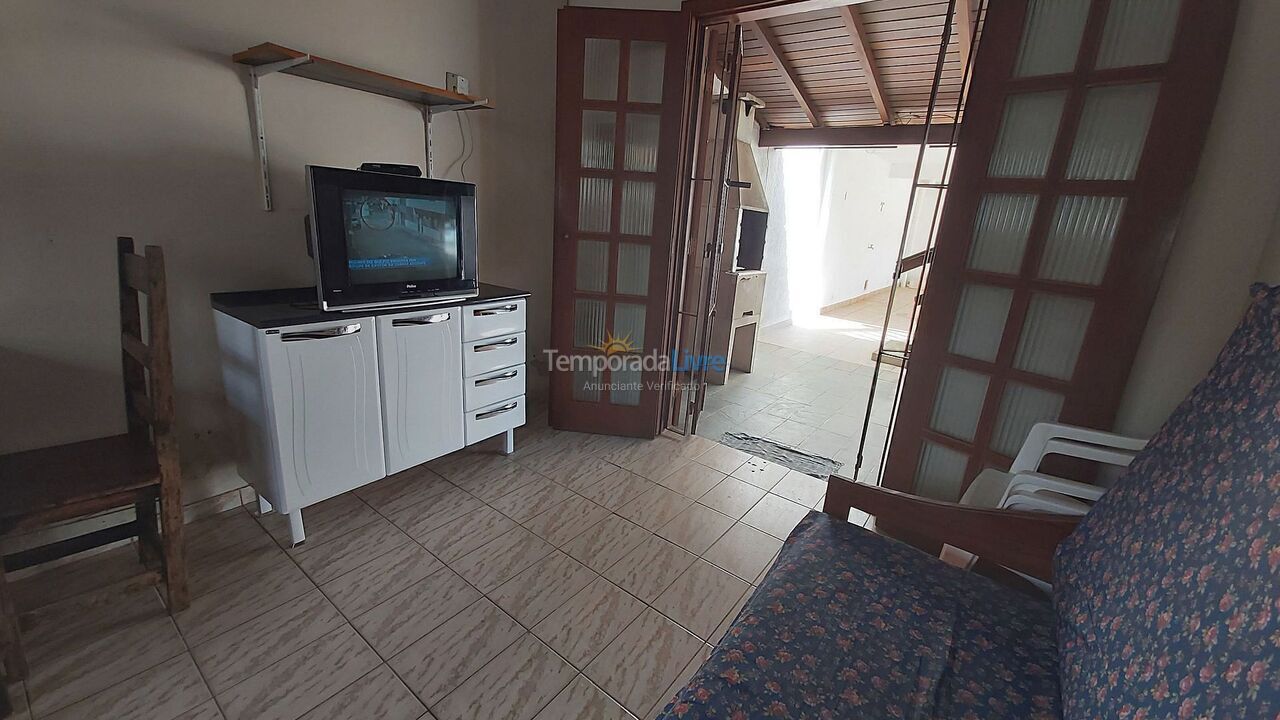 Casa para aluguel de temporada em Ubatuba (Maranduba)