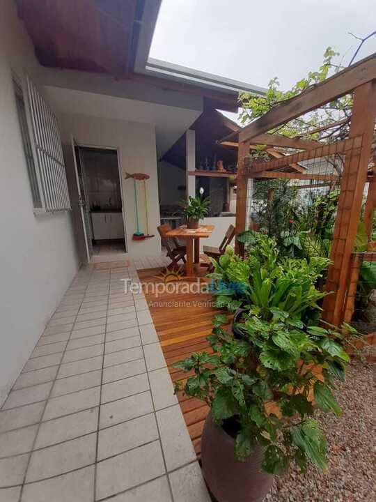 House for vacation rental in Bombinhas (Canto Grande)