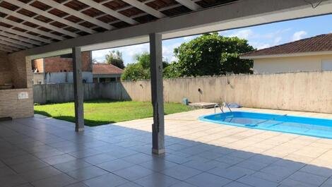 Ref: 220 House with pool, foosball table, w-fi, 50 meters from the beach.