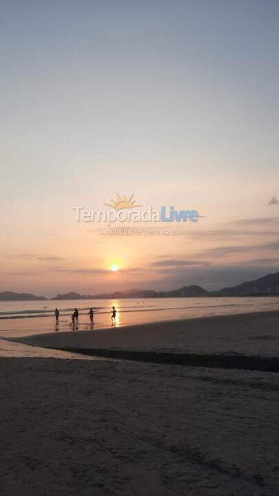 Casa para aluguel de temporada em Guarujá (Enseada)