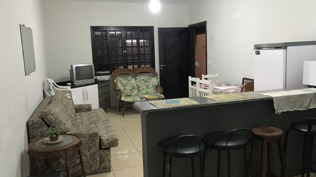 Casa para aluguel de temporada em Praia Grande (Solemar)