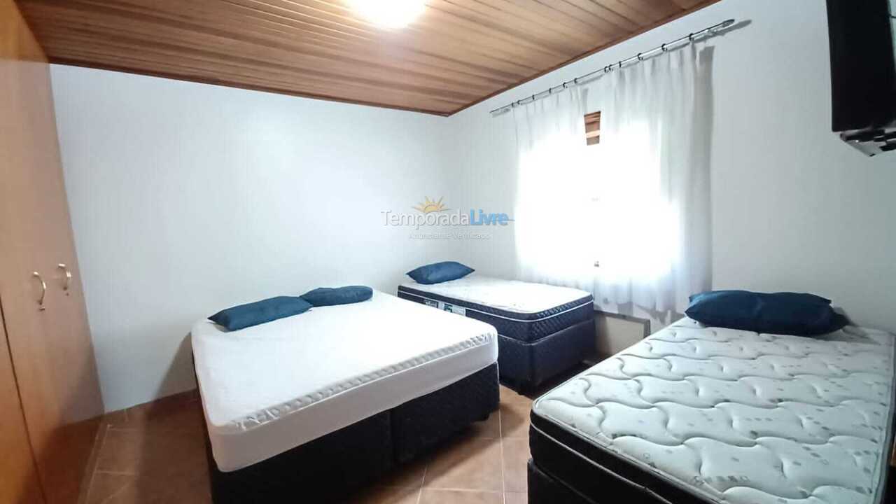 Chácara / sítio para aluguel de temporada em Mairinque (Condomínio Porta do Sol)