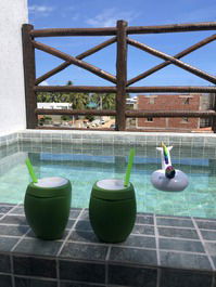 Triplex with pool a few steps from Marceneiro beach