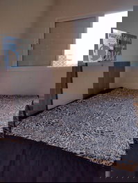 Praia Grande, 200m do mar, 1 dorm, 6 pessoas, garagem,