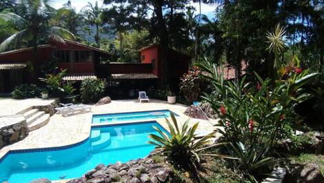 Linda Casa para Alugar por temporada em São Sebastião - Maresias