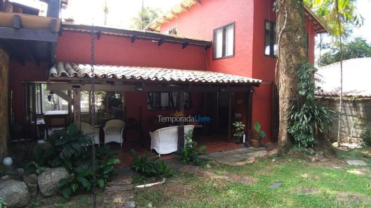 Casa para aluguel de temporada em São Sebastião (Maresias)