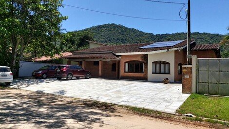 0048.06 Casa Mutue Lagoinha - 5 habitaciones - 400 m del mar - con piscina