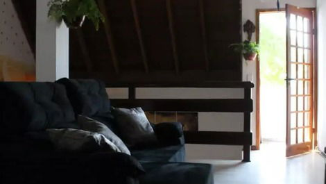 Large and comfortable house 700 meters from the Botanical Garden in Curitiba.